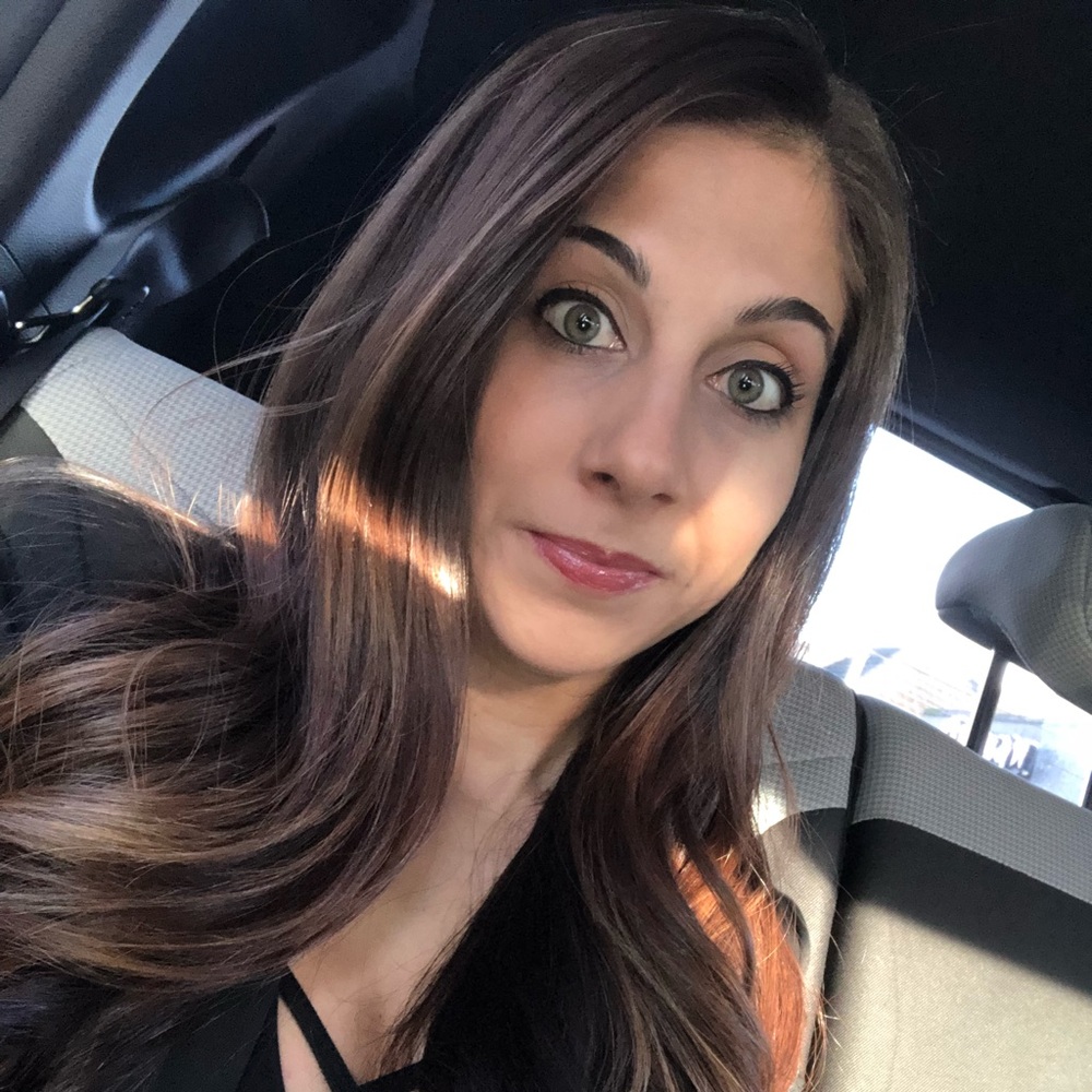 Meet your Posher, Leila